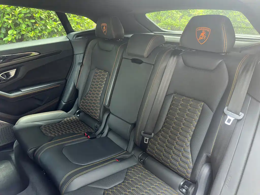 Lamborghini Urus — миниатюра 15