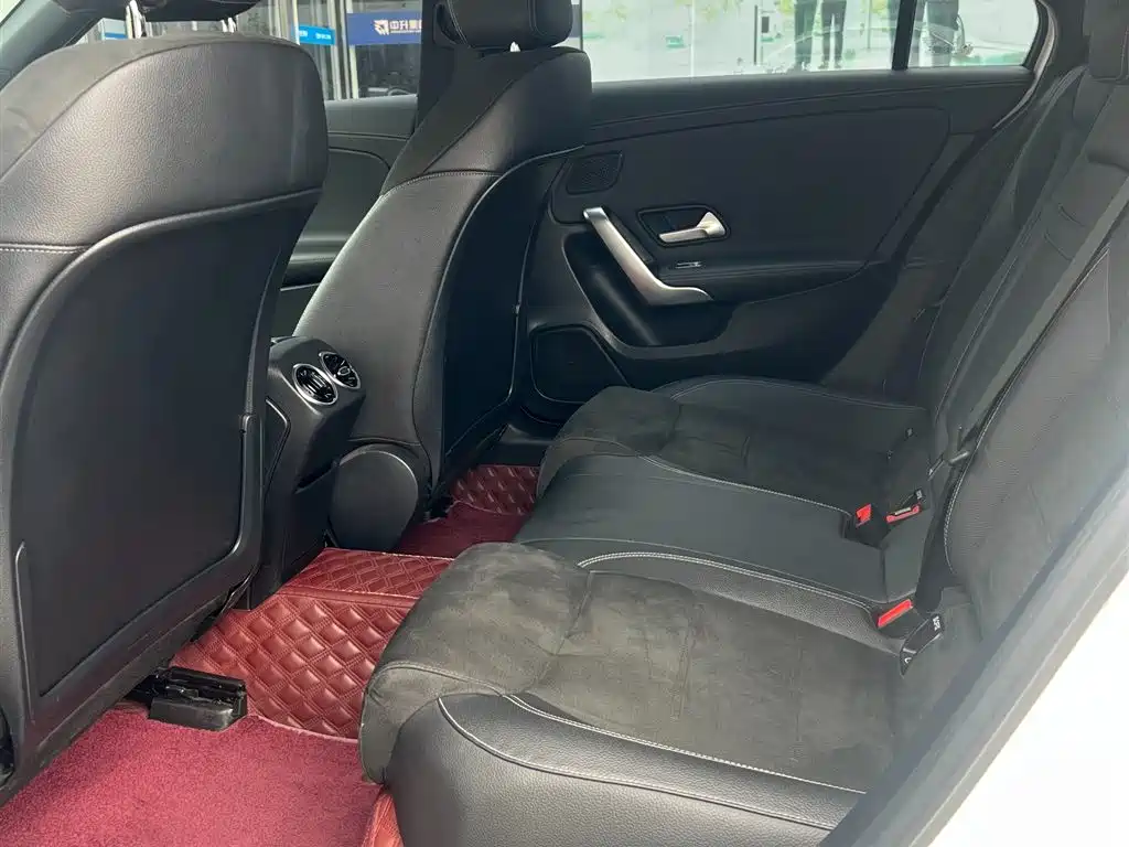 Mercedes-Benz A-Class — миниатюра 14
