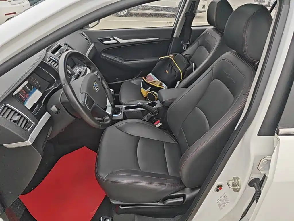 Geely Vision — миниатюра 15