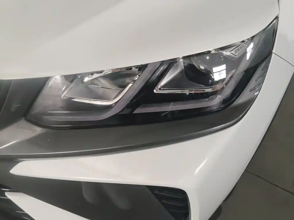 Geely Binyue — миниатюра 24