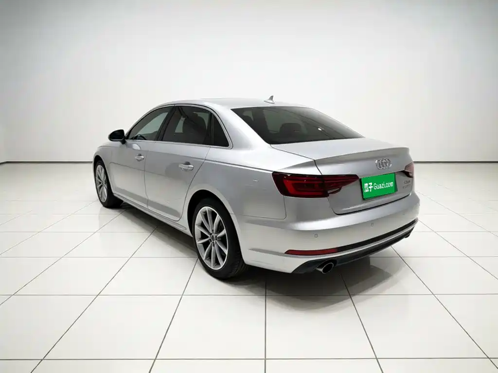 Audi A4L — миниатюра 4