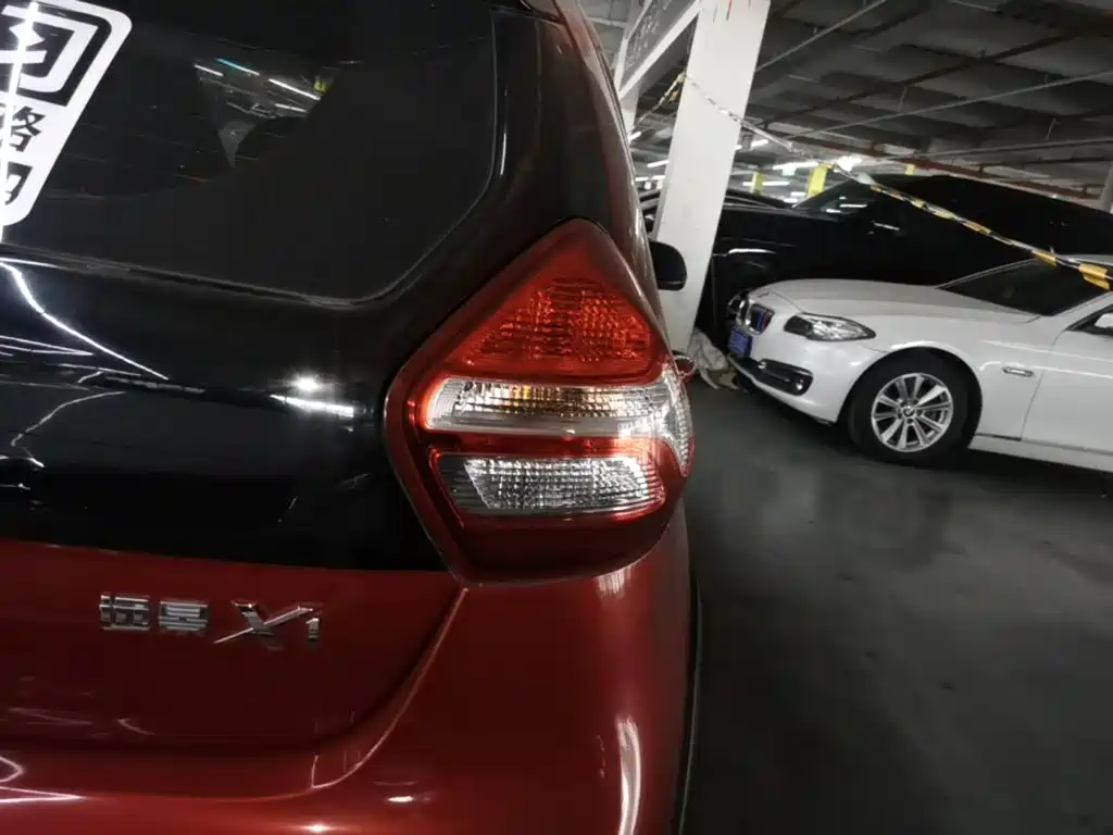 Geely Vision X1 — миниатюра 8
