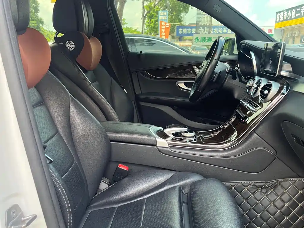 Mercedes-Benz GLC 2019 GLC 260 4MATIC
