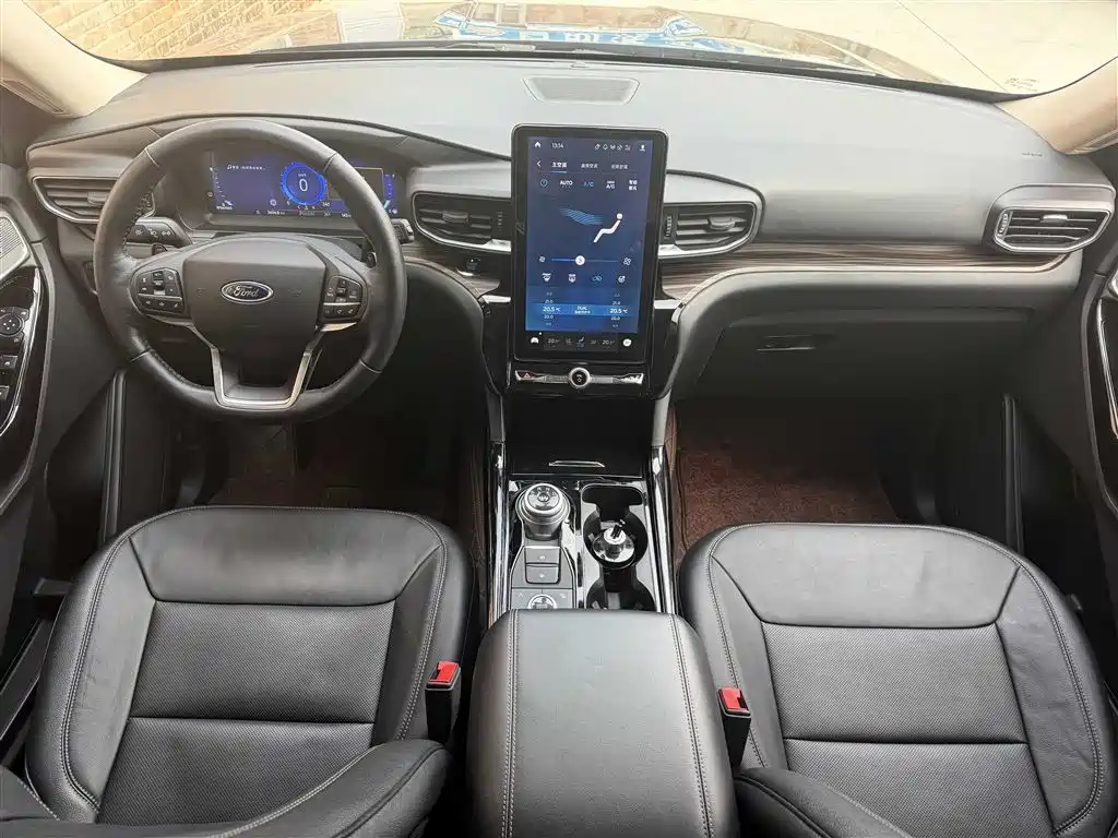Ford Explorer — миниатюра 4