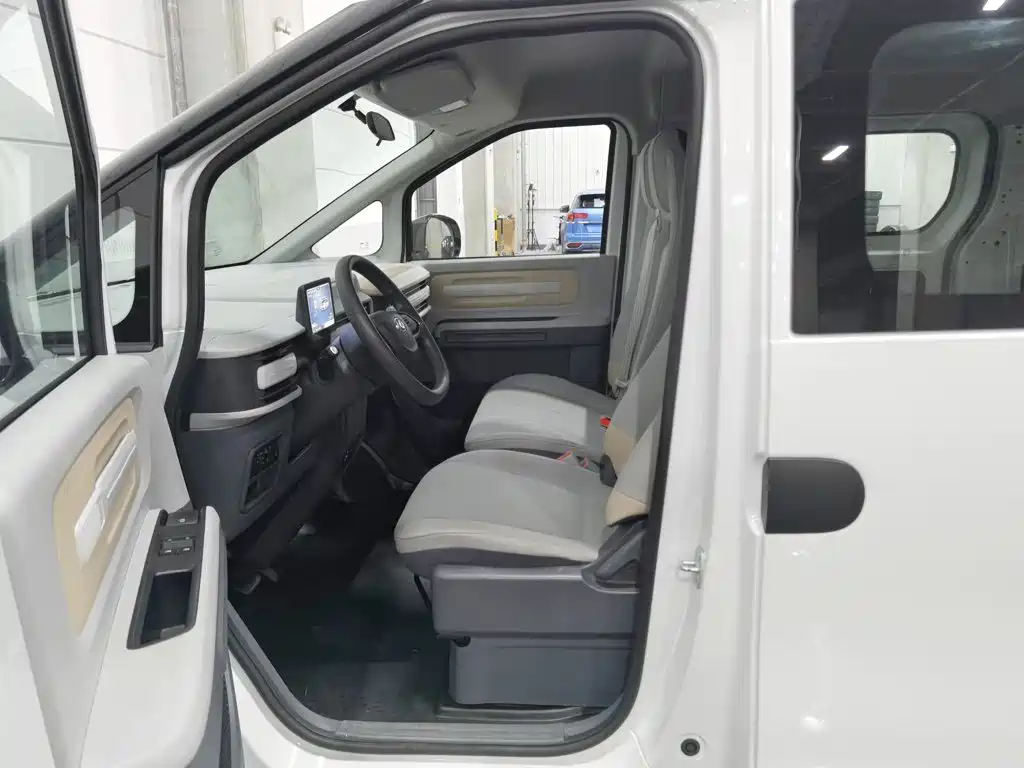Maxus V1 2025 42kWh