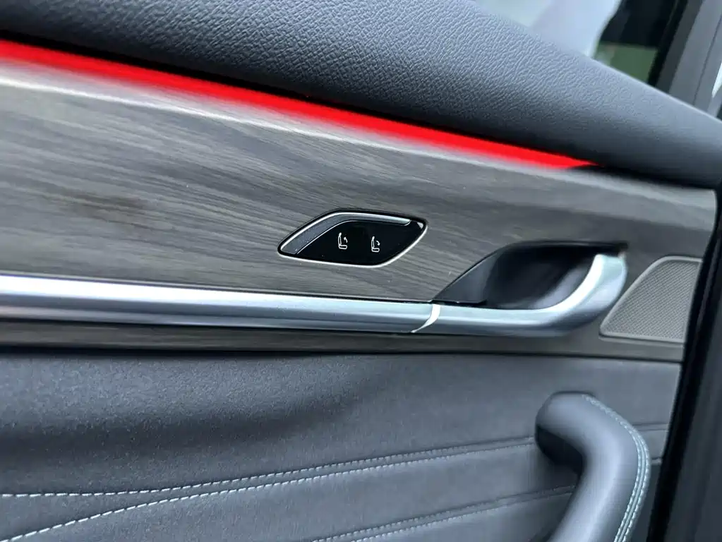 Geely Xingyue L — миниатюра 26