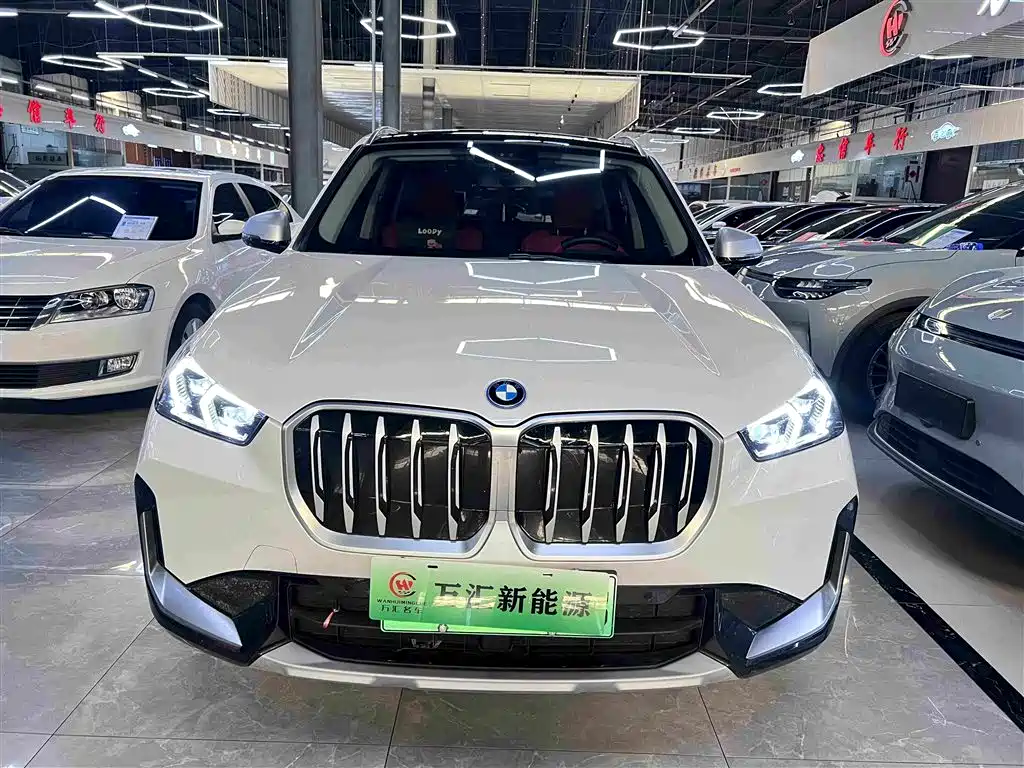 BMW iX1 — миниатюра 2