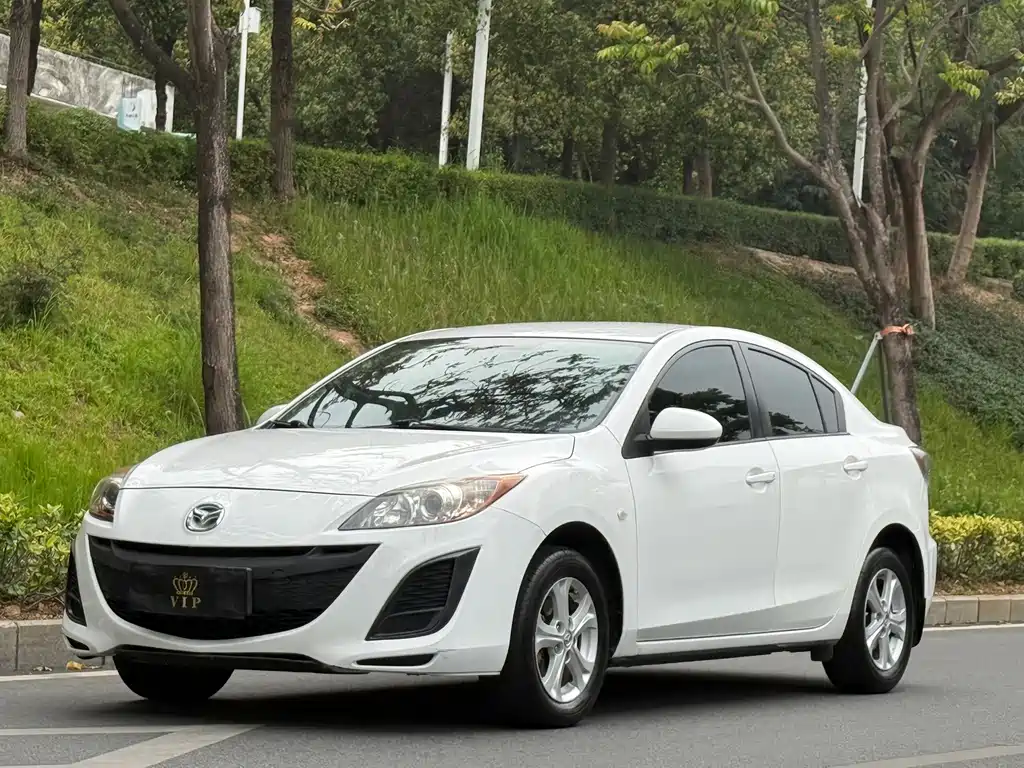 Mazda 3 Xingcheng 2012
