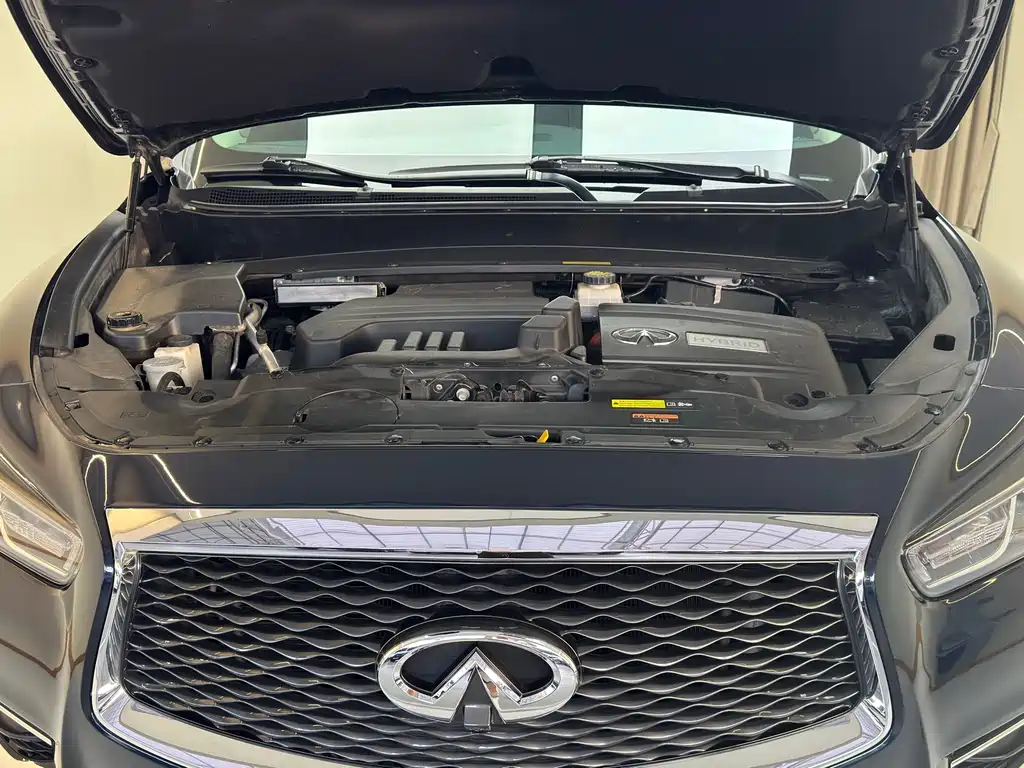 Infiniti QX60 2018 2.5 S/C Hybrid Champion