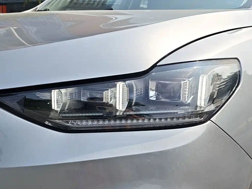 Wey Wey VV6 — миниатюра 16