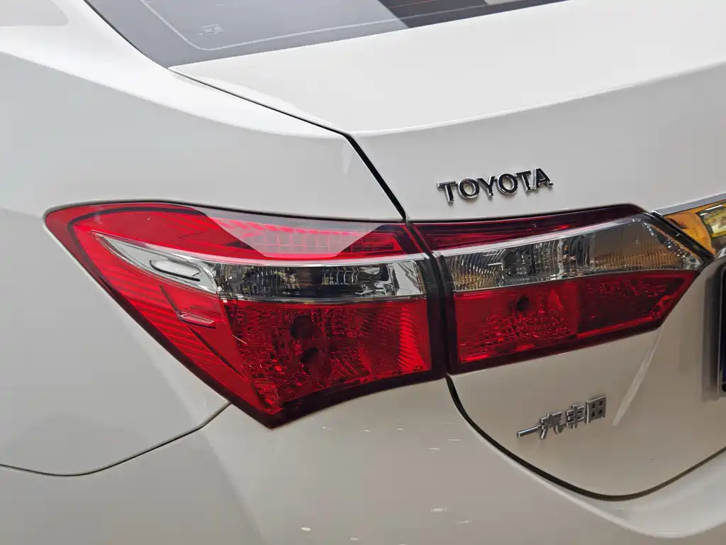 Toyota Corolla — миниатюра 7