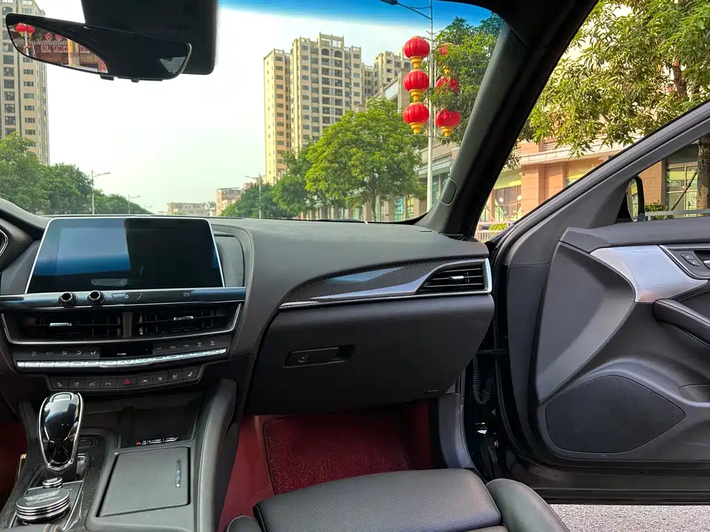 Cadillac CT5 — миниатюра 13