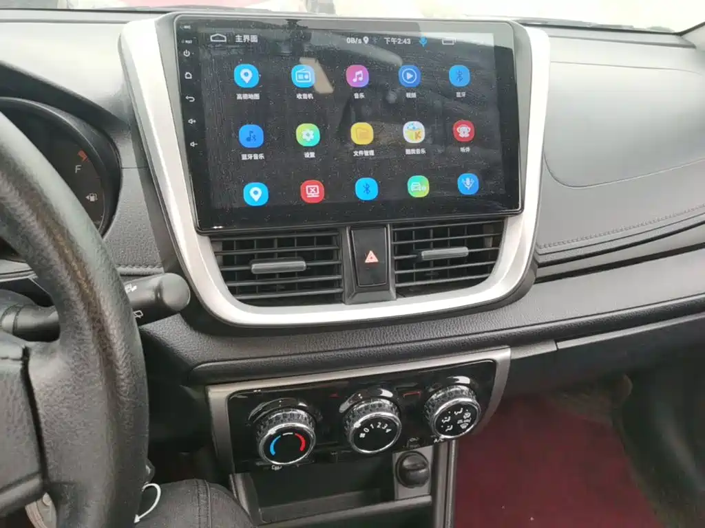 Toyota Yaris L — миниатюра 13
