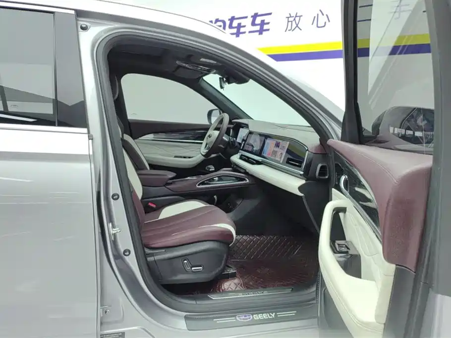 Geely Monjaro L 2024 2.0TD AT