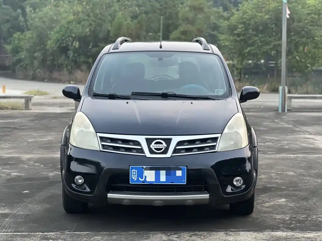Nissan Livina — миниатюра 2