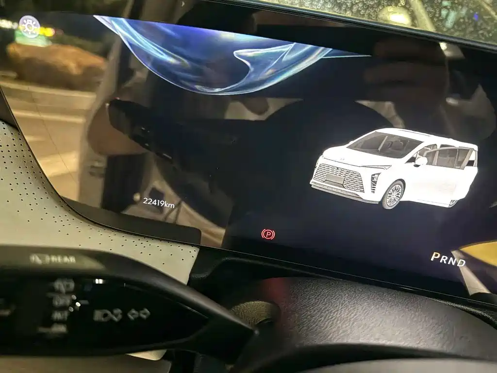Buick GL8 Hybrid — миниатюра 6