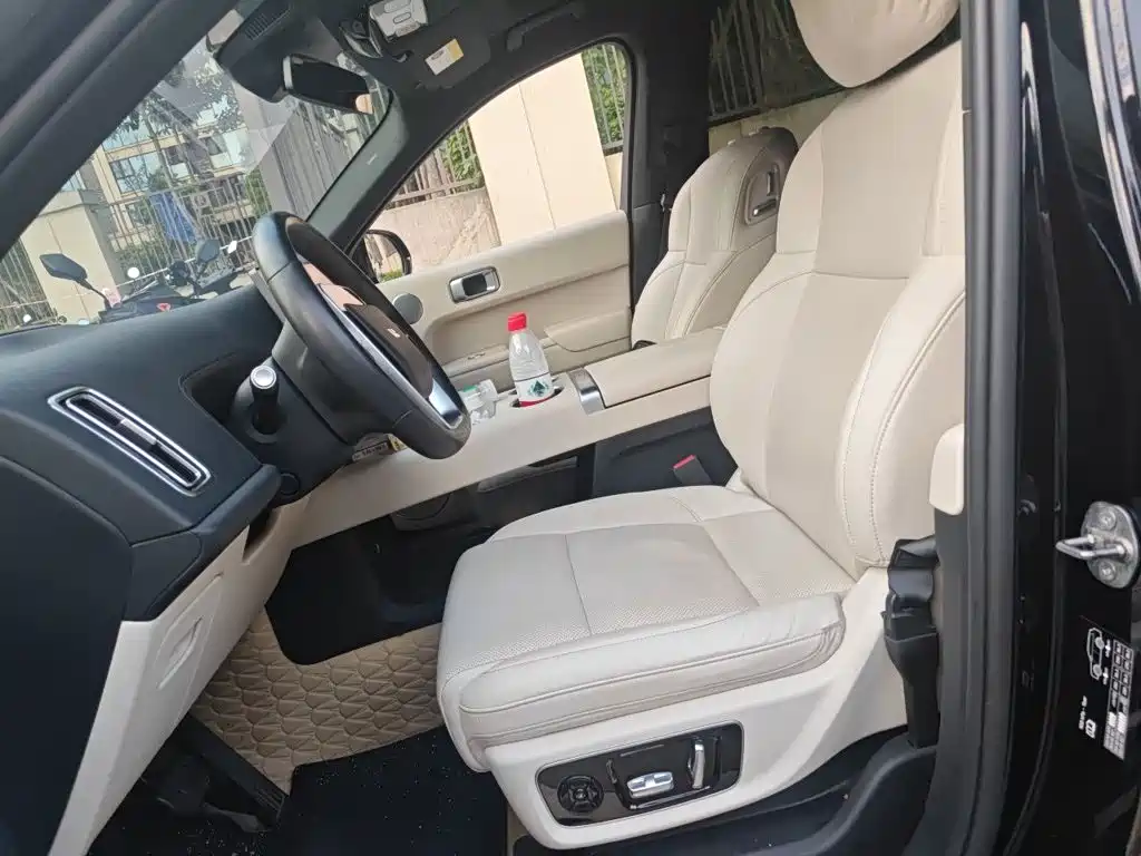 Li Auto Li L8 — миниатюра 8
