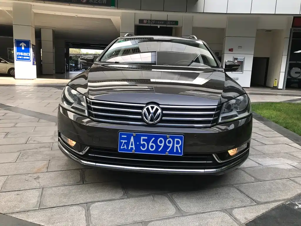 Volkswagen Magotan (Import) 2014