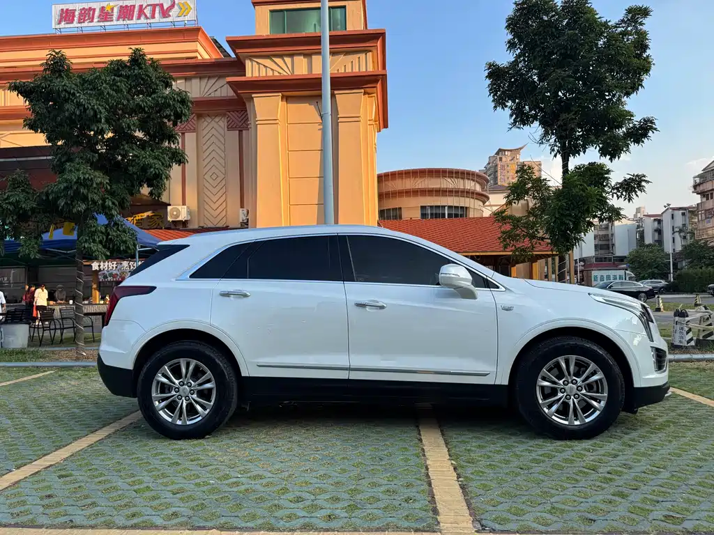 Cadillac XT5 — миниатюра 7