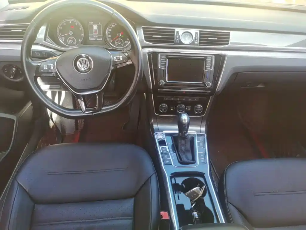 Volkswagen Passat — миниатюра 10