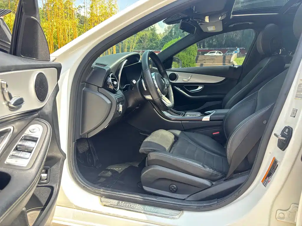 Mercedes-Benz C-Class — миниатюра 6
