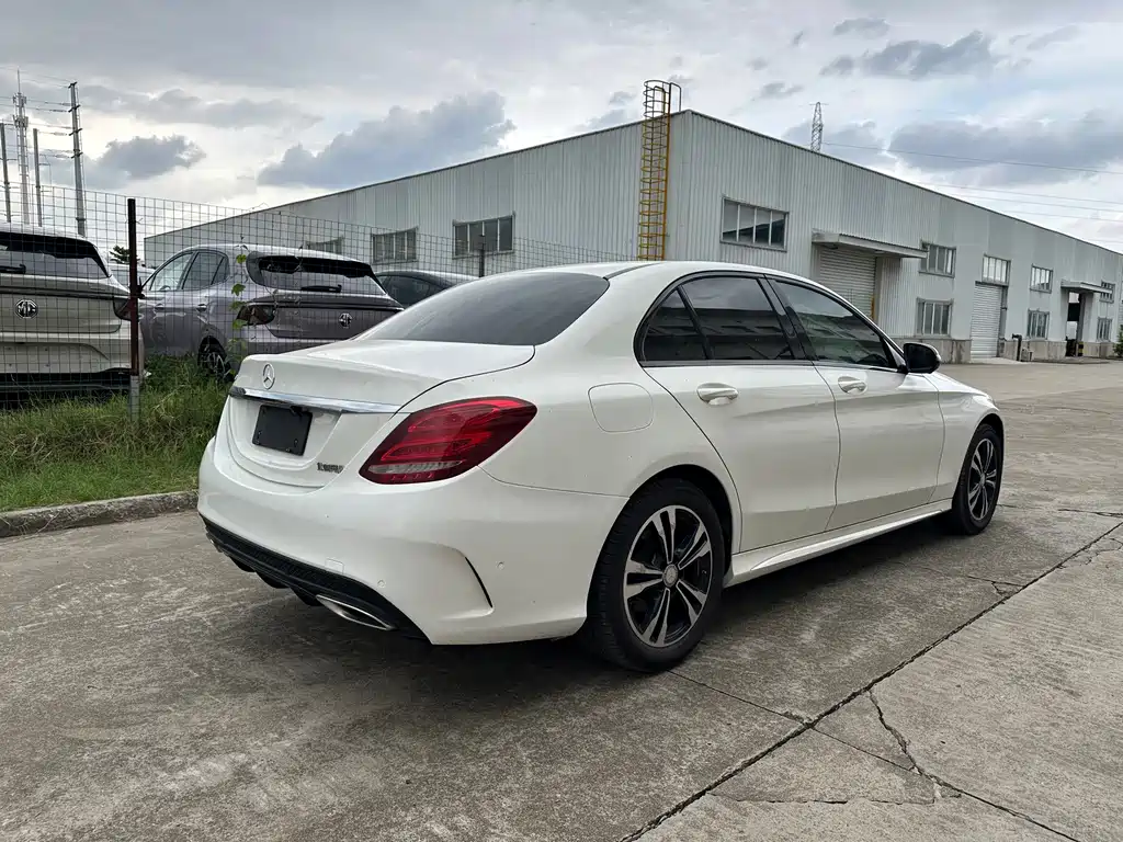 Mercedes-Benz C-Class — миниатюра 20