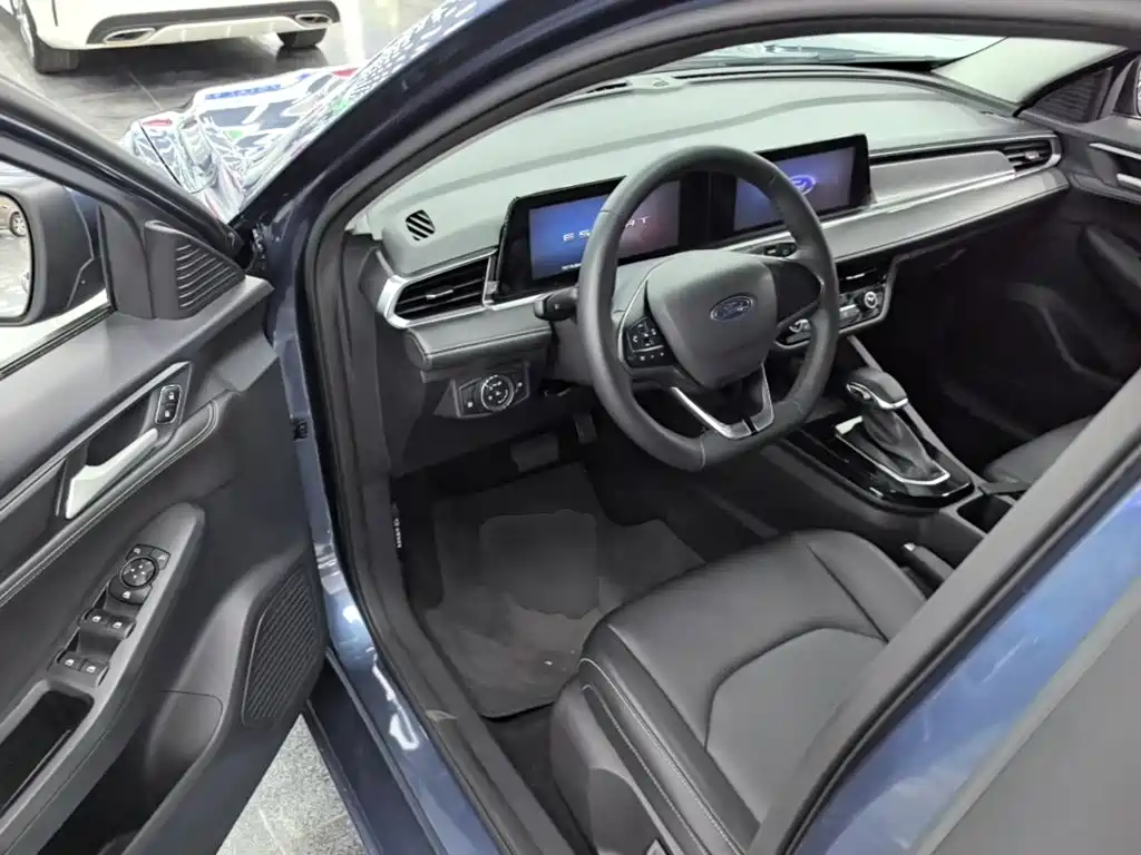 Ford Escort — миниатюра 16