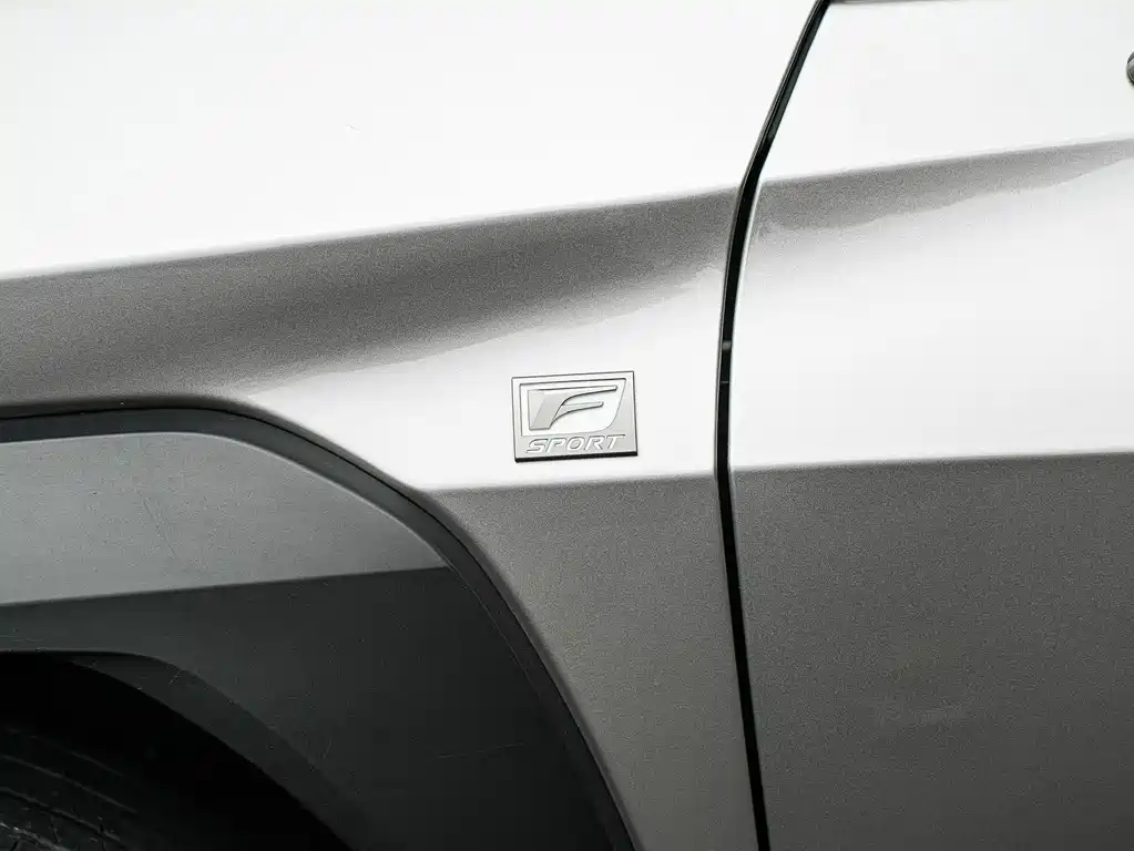 Lexus UX — миниатюра 9