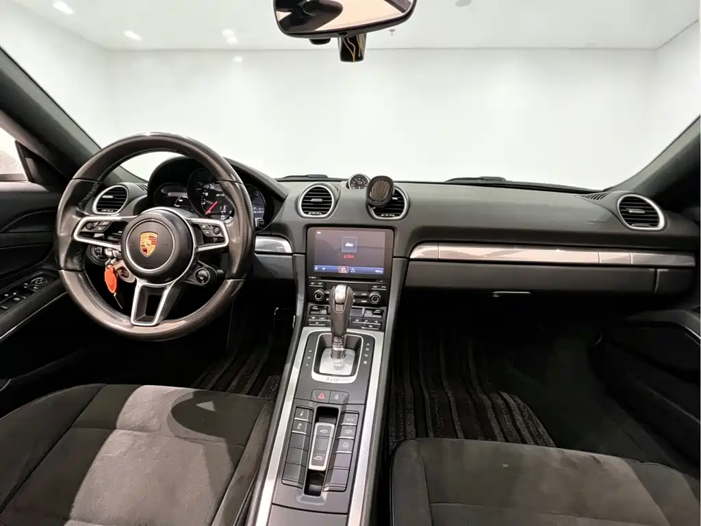Porsche 718 2018 Boxster GTS 2.5T
