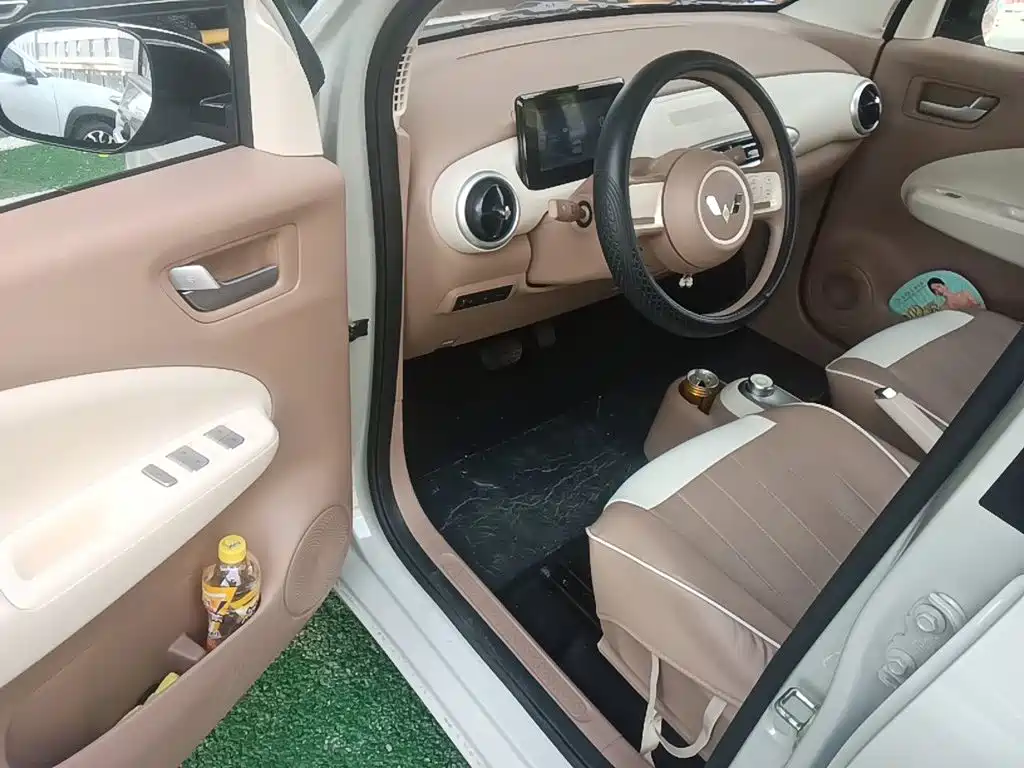Wuling MINIEV — миниатюра 12
