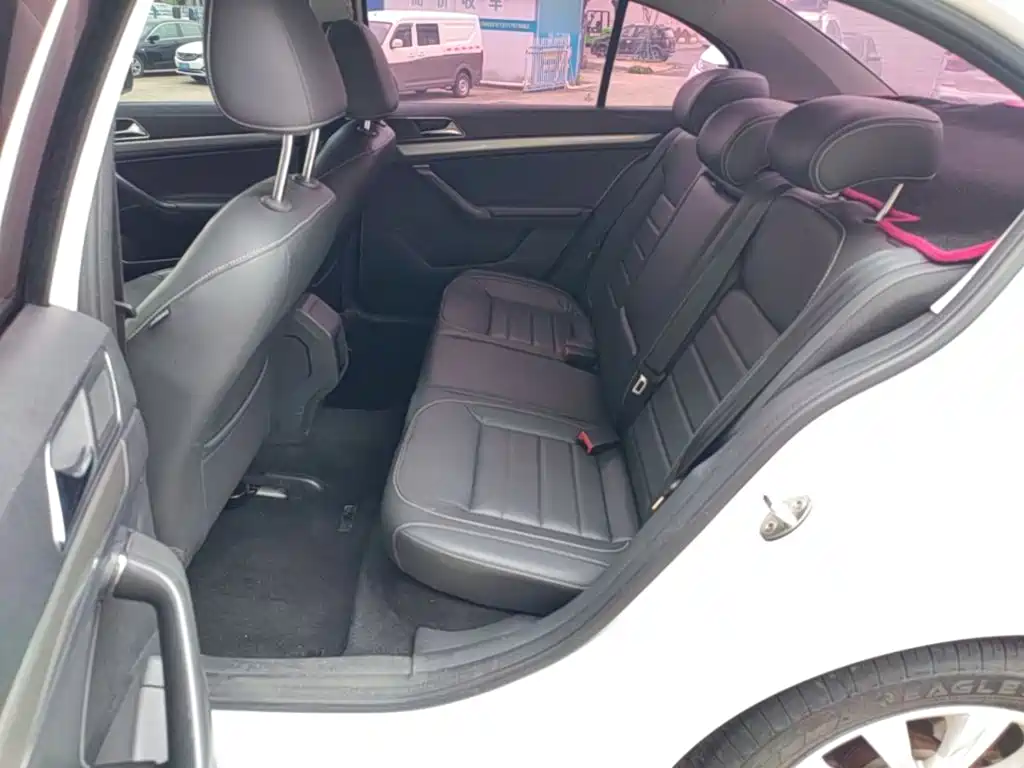 Volkswagen Lavida — миниатюра 17
