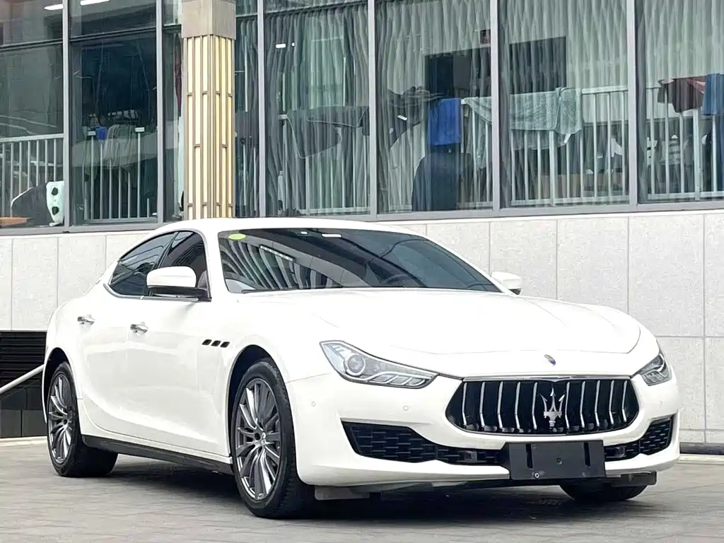 MASERATI GHIBLI