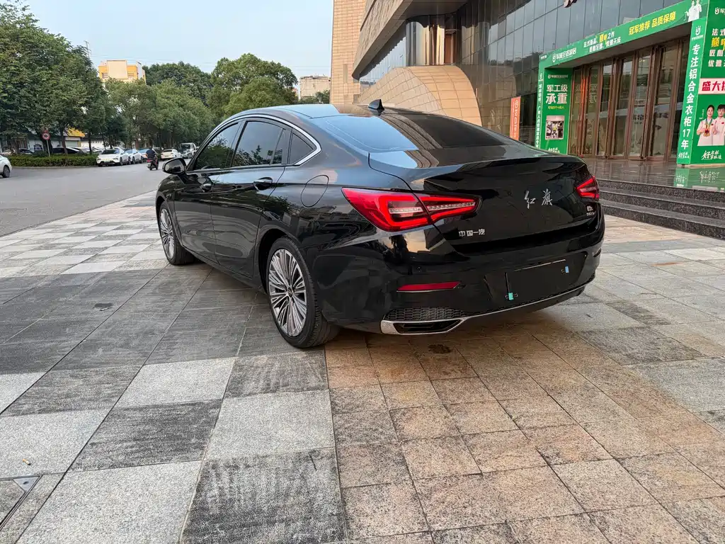 Hongqi Hongqi H5 — миниатюра 19