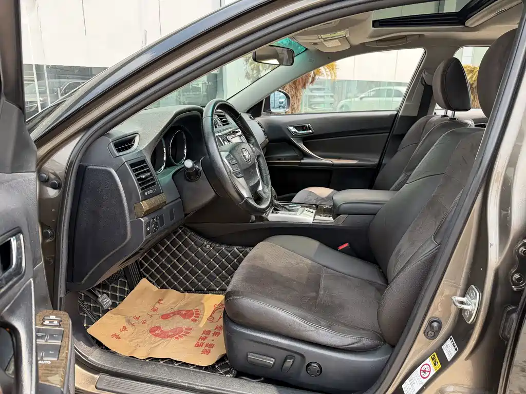 Toyota Reiz — миниатюра 4