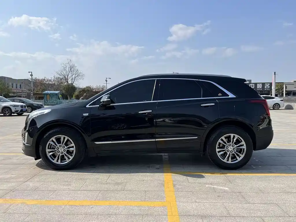 CADILLAC XT5