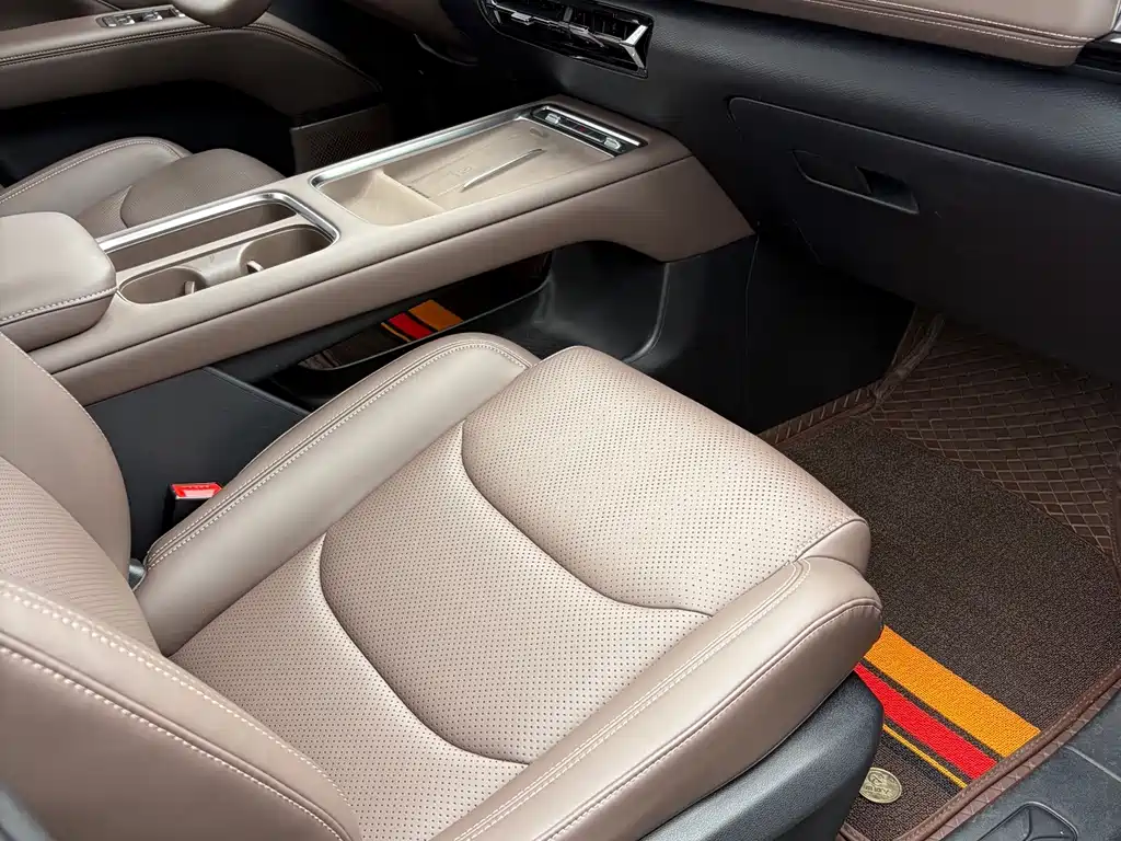 Wuling Xingguang 730 New Energy — миниатюра 21