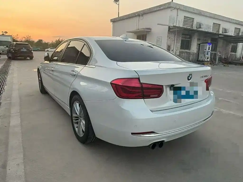BMW 3 Series — миниатюра 2