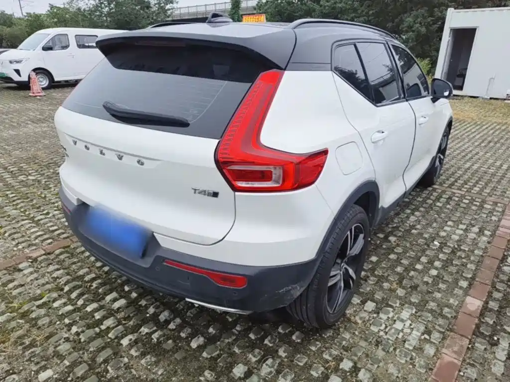 Volvo XC40 — миниатюра 7