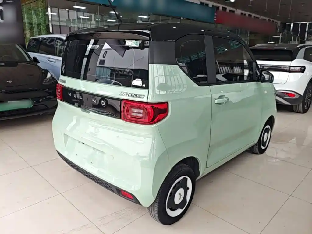 Wuling MINIEV — миниатюра 7