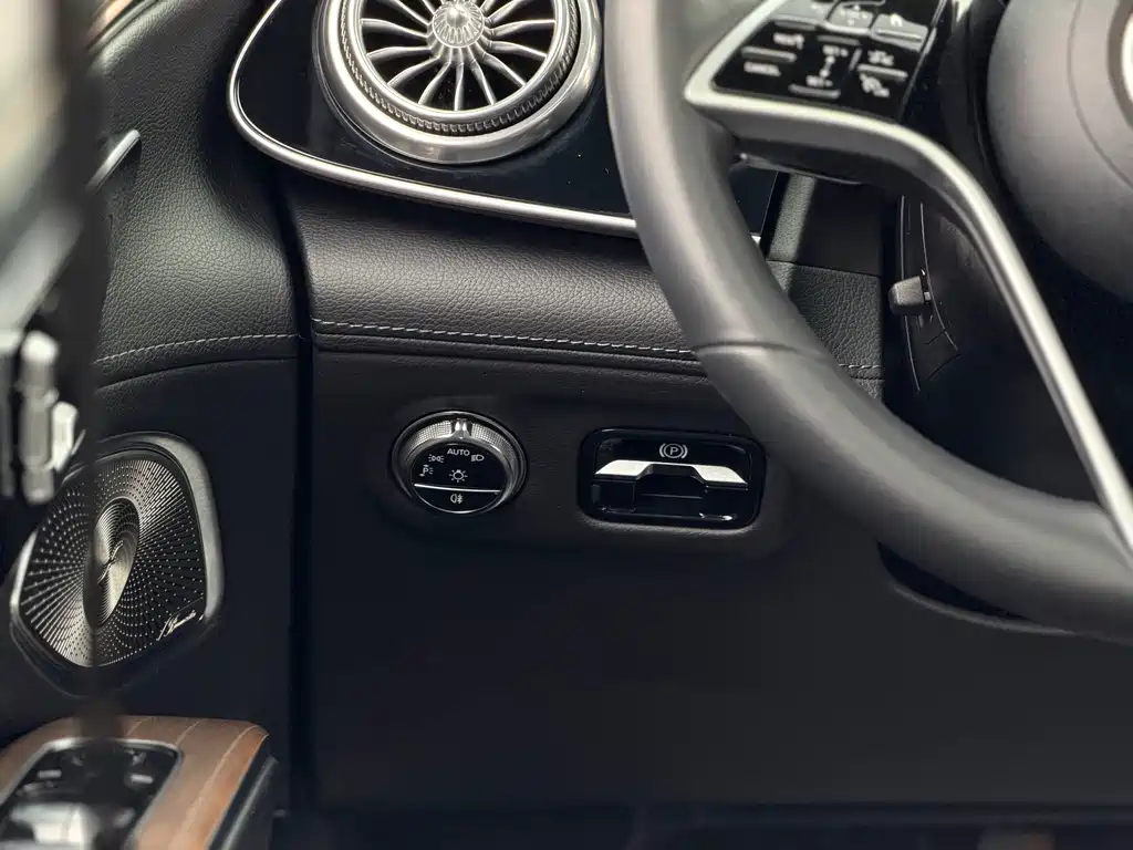 Mercedes-Benz EQS SUV 2023 450 4MATIC