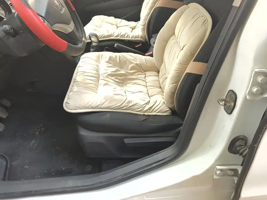 Peugeot 308 — миниатюра 9