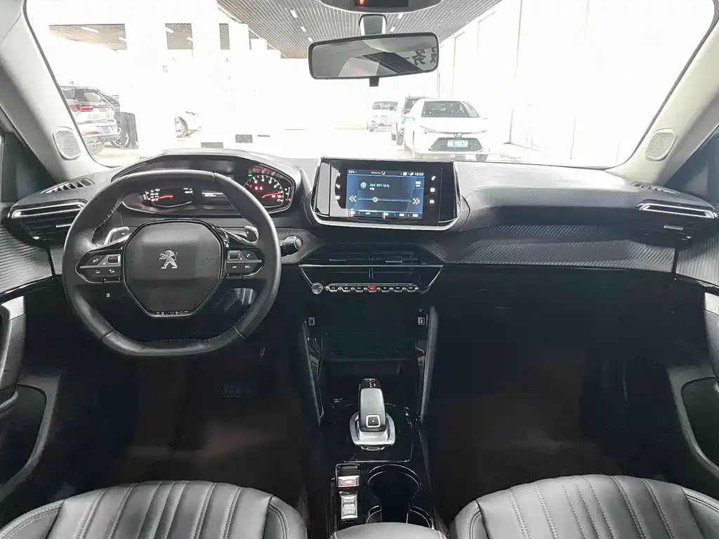 Peugeot 2008 2022 230THP THE ONE