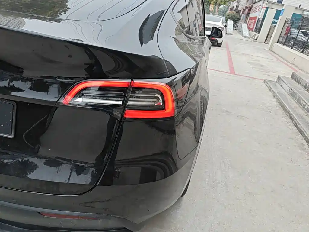 Tesla Model Y — фотографии объявления, Фото 9