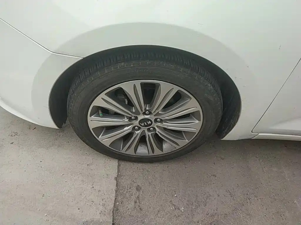 Kia K4 — миниатюра 23