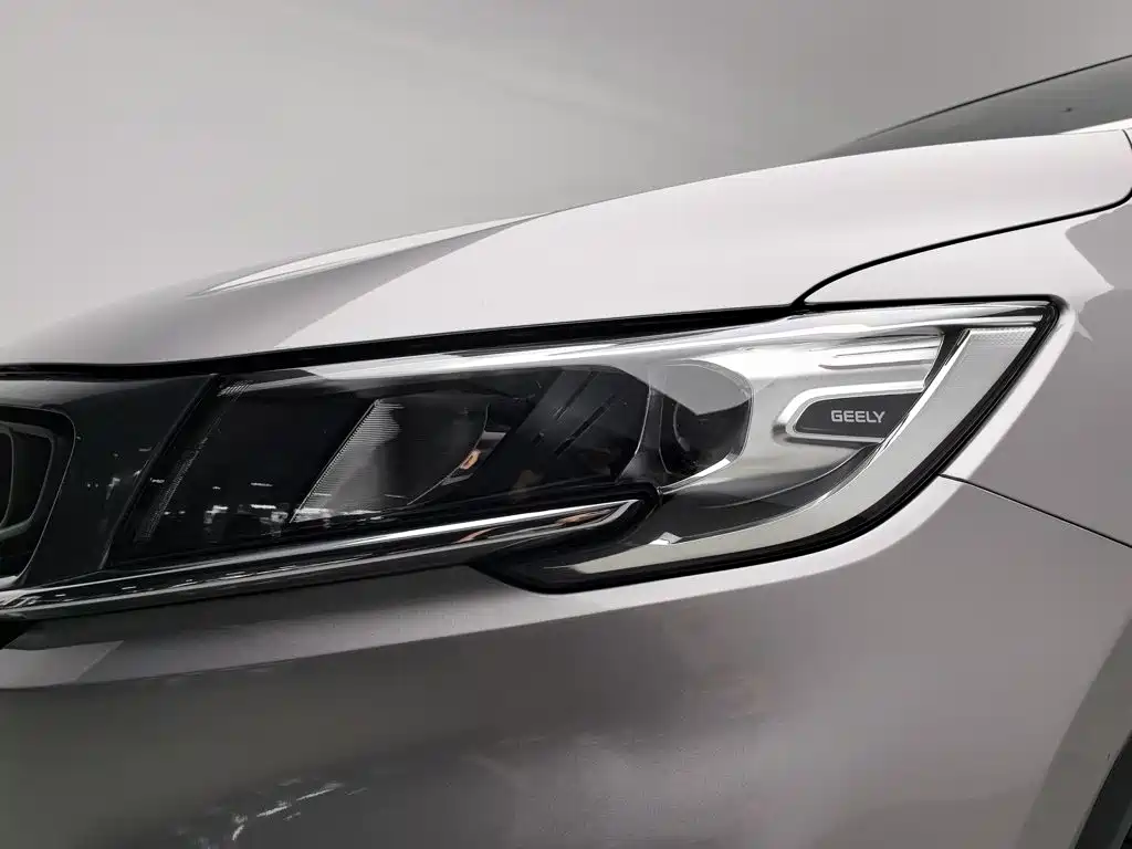 Geely Jia Ji — миниатюра 7