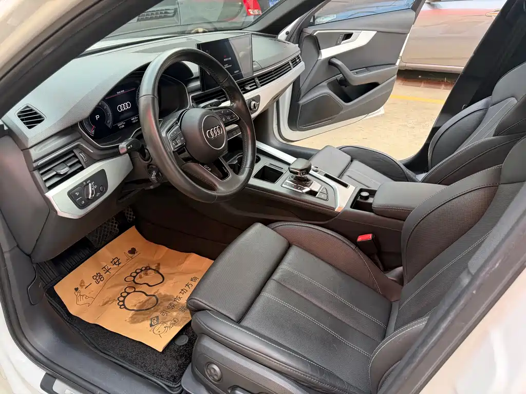Audi A4L 2021 40 TFSI