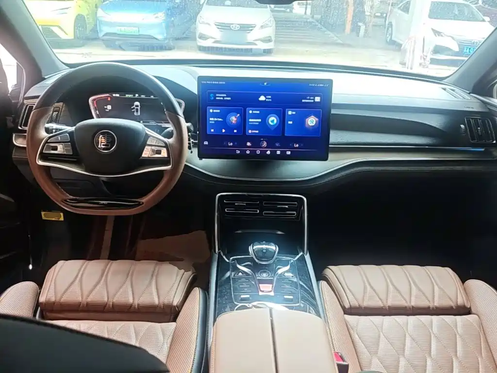BYD Tang New Energy — миниатюра 10