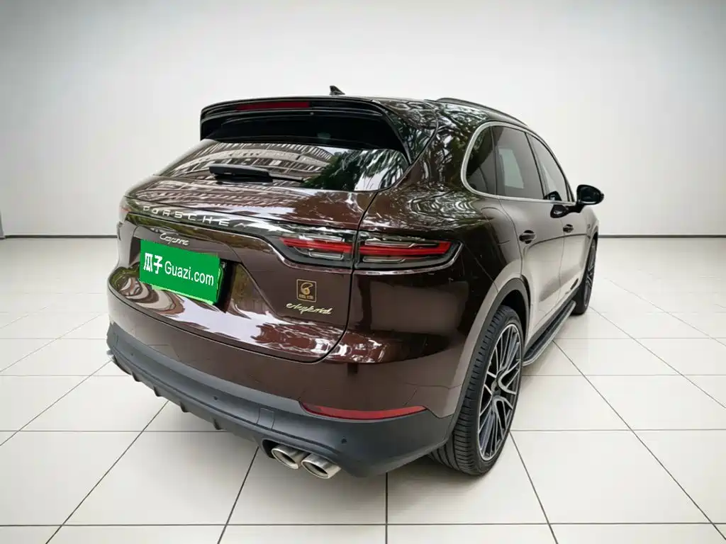 Porsche Cayenne Hybrid — миниатюра 4