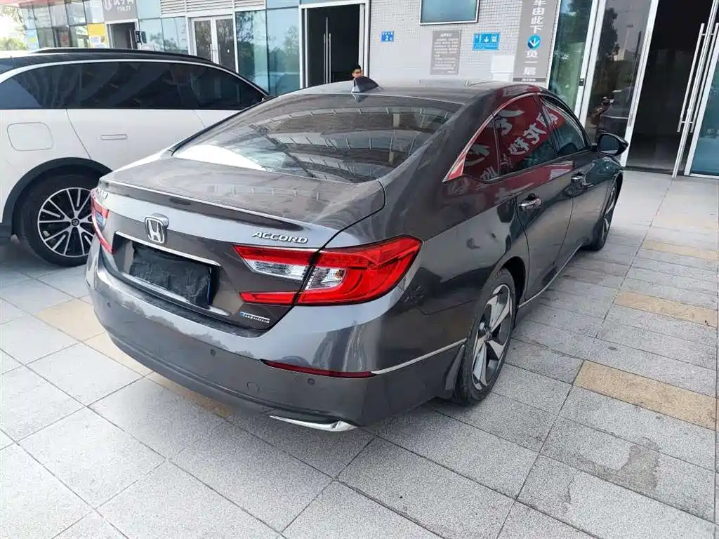 Honda Accord — миниатюра 7