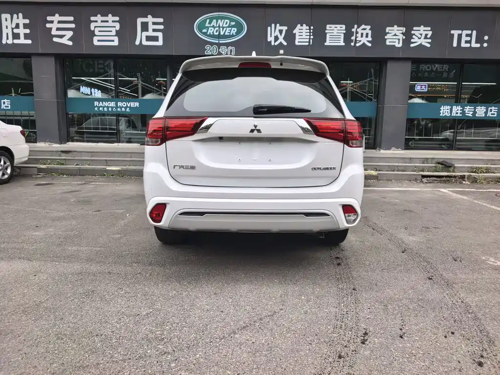 Mitsubishi Outlander — миниатюра 20